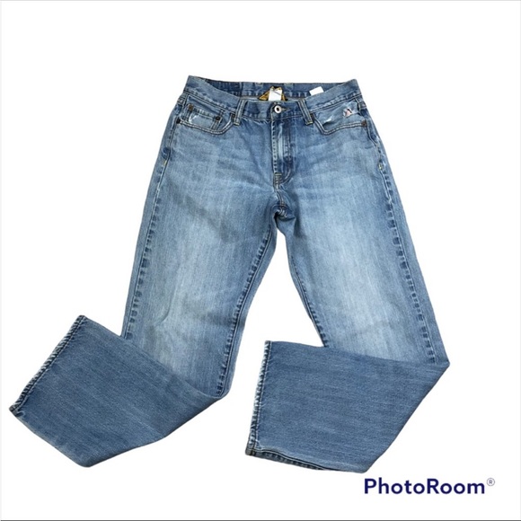 Lucky Brand Denim - Lucky Brand light wash mildly distressed jeans